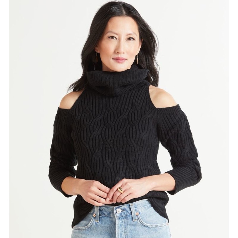 Evereve Paxton Double Cut Out Turtleneck Pullover